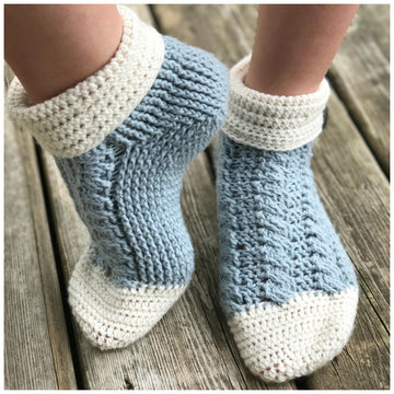 Cozy Cabin Ankle Socks