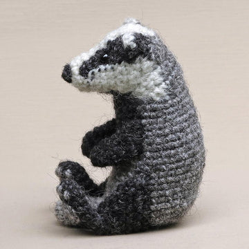 Flunsie the realistic badger who can knit!