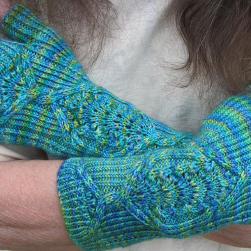 Kando Cabled Fingerless Mitts