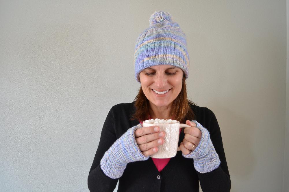 Winter Wonderland Hat & Mitt Set