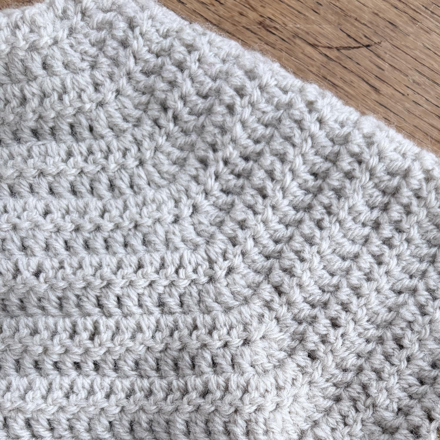 Simple Crochet Baby Cardigan - 0001