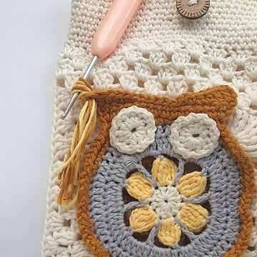 Owl bunting