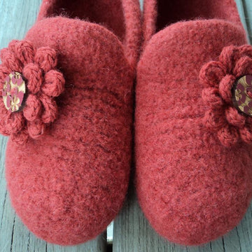 3" Flower Pin Pattern Knit & Crochet