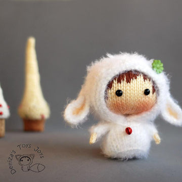 White Sheep Doll. Tanoshi series toy.