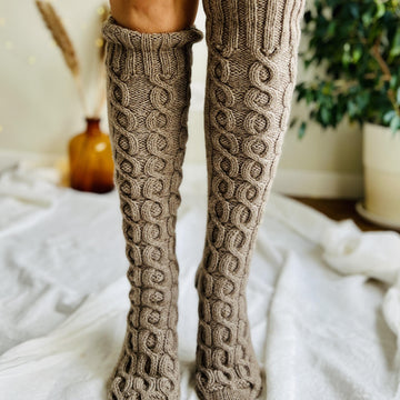 Chain cable knee socks