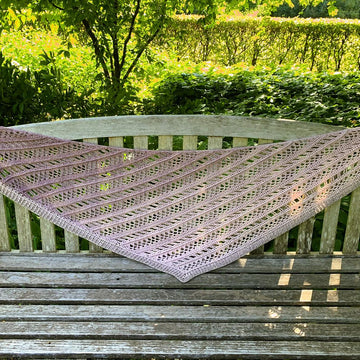 Flat Triangular Scarf "Delia"