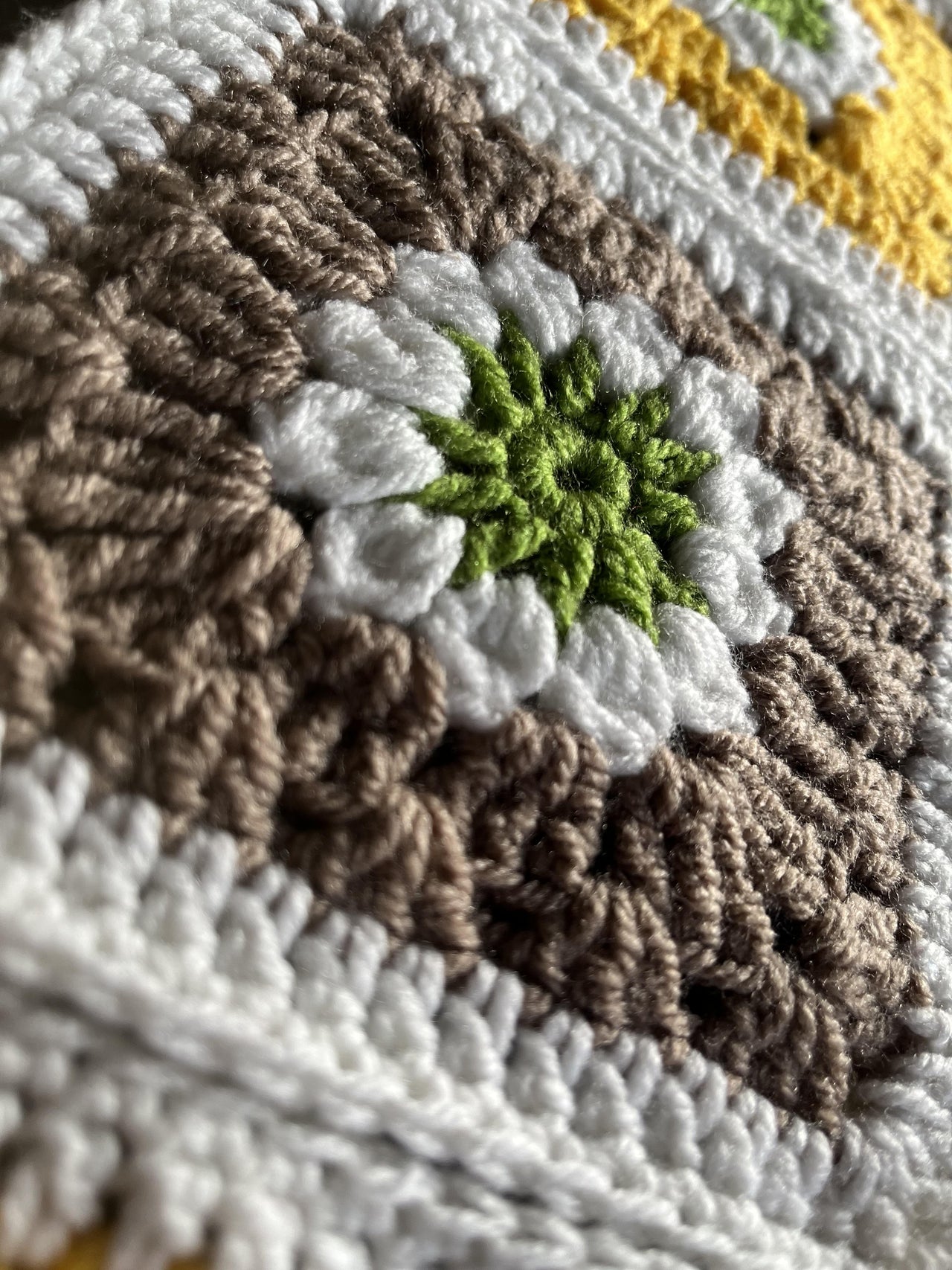 Daisy Granny Square