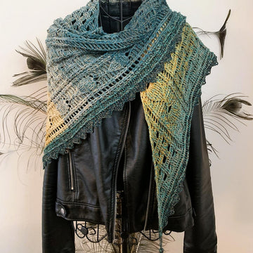 Triangular Scarf "Xanthis"