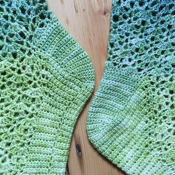 Trailing Lace Socks