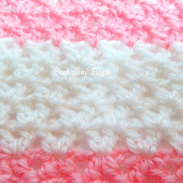 Alternating v stitch arches baby blanket