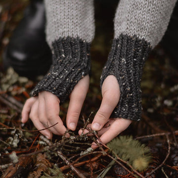 Wolvin Sweater