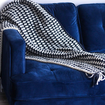 Prim Stripe Throw