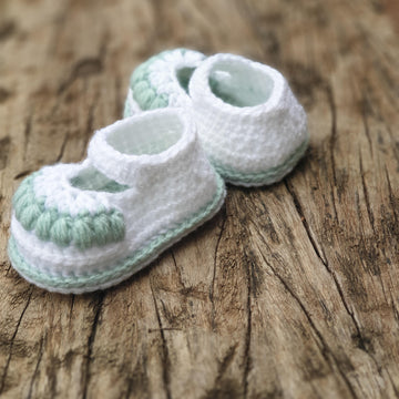 Puff Stich baby sandal crochet pattern