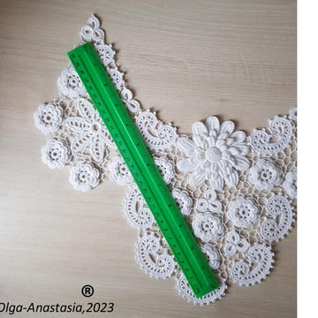 Crochet lace collar "Christmas".