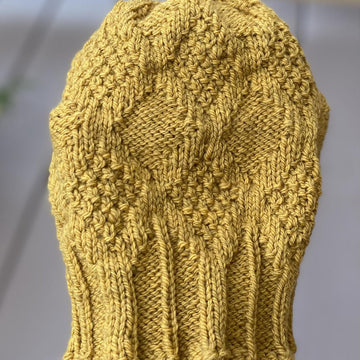 Double Seed Stitch Trellis Hat