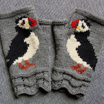 Puffin fingerless mitts
