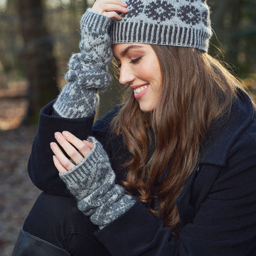 Daystar Hat in Rowan Alpaca Soft DK (De) - Downloadable PDF