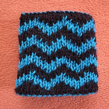 Reversible Zigzag wristlet
