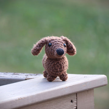 Mini Dachshund Amigurumi