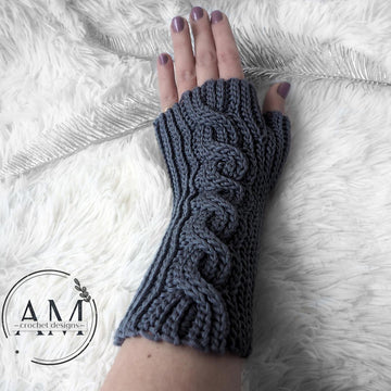 3D cables knit-look gloves