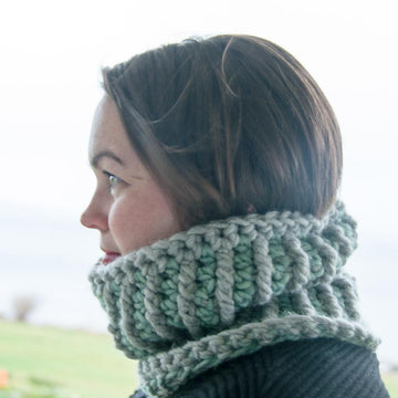 Stella Mini Cowl