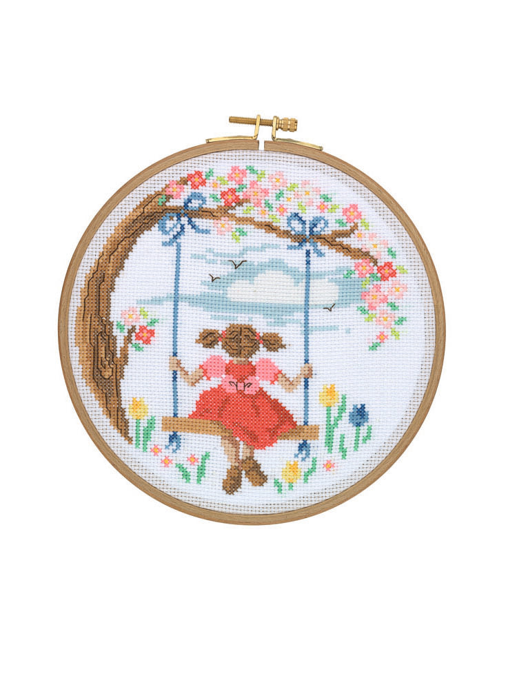 Creative World of Crafts Summer's Day Cross Stitch Kit (18.5cm)