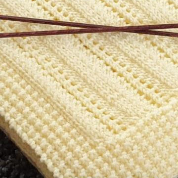 Baby Blanket knitting pattern Cariad - Keira