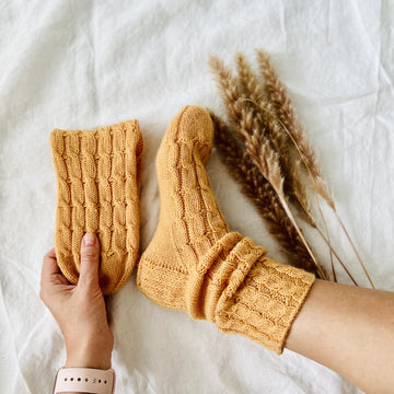 Autumn cable socks