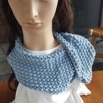 Nina - lace stitch buttoned neck scarf
