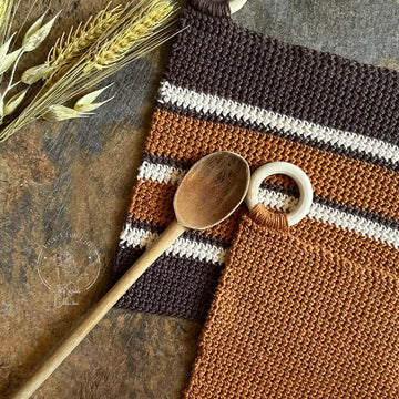 Thermal potholder with hook