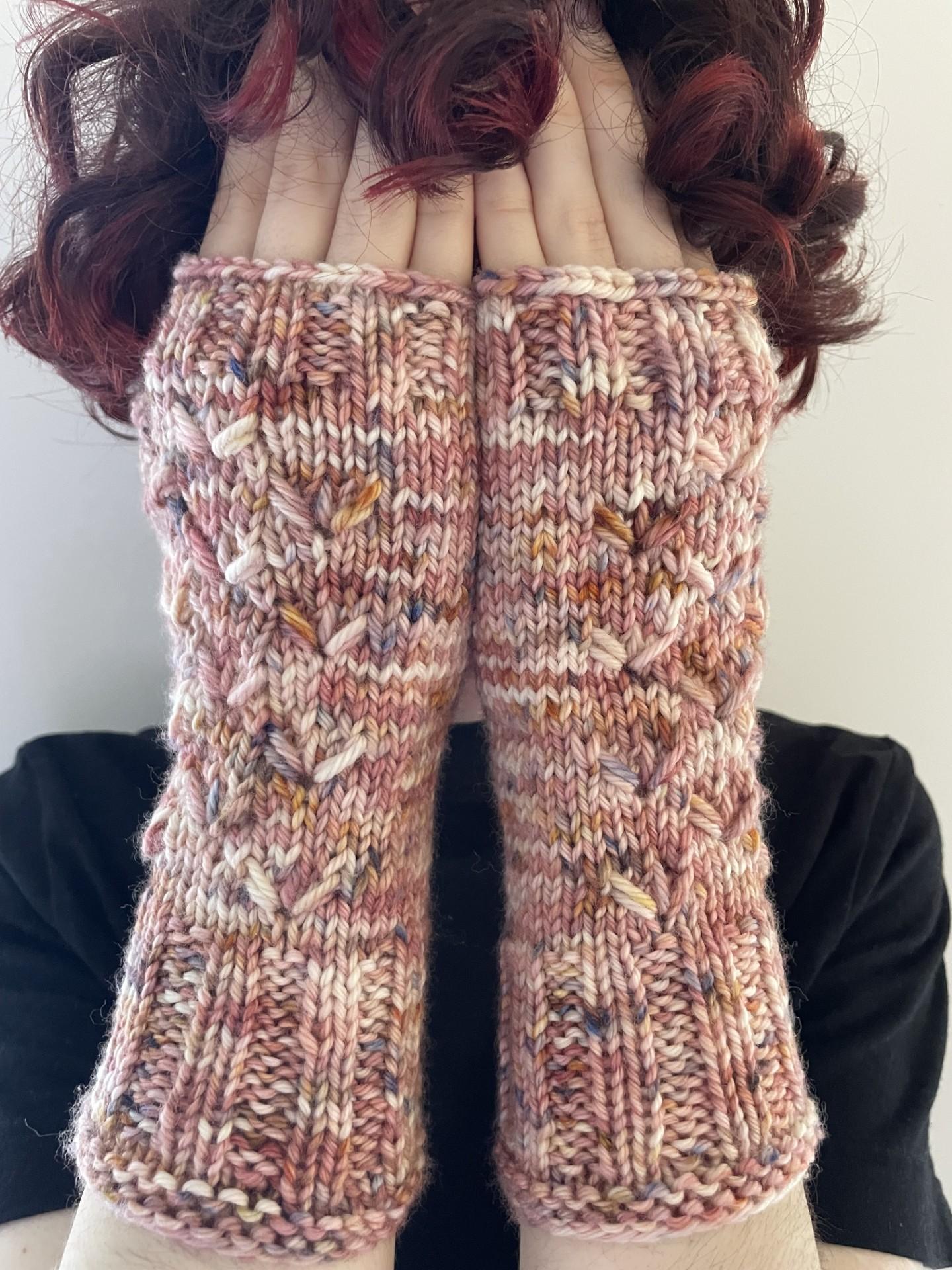 Tussock Fingerless Gloves