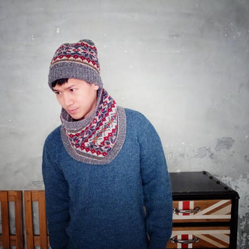 Christmas Hat & Cowl Set