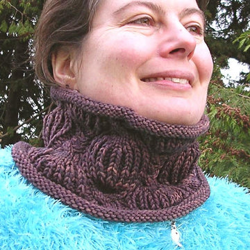 Constanzia Cowl