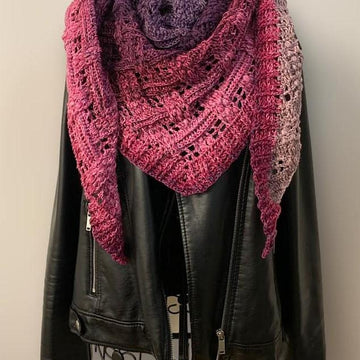 Flat Triangular Scarf "Merope"