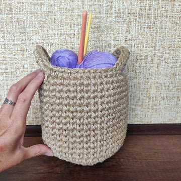 Jute Basket With Handles (2 sizes)