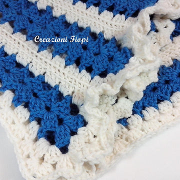 Baby Blanket Blue edge ruffled