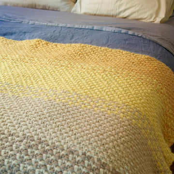 Cosy Sunday Fade Blanket