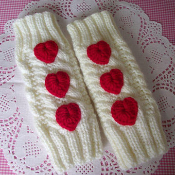 Queen of Hearts Fingerless Mitts