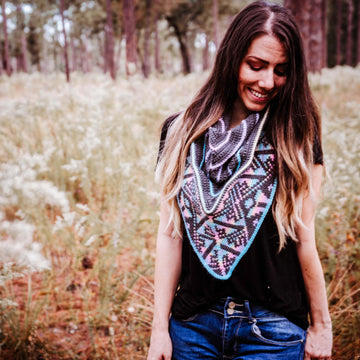Prism Triangle Cowl