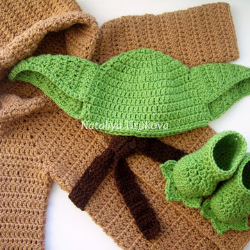 Baby Yoda Outfit