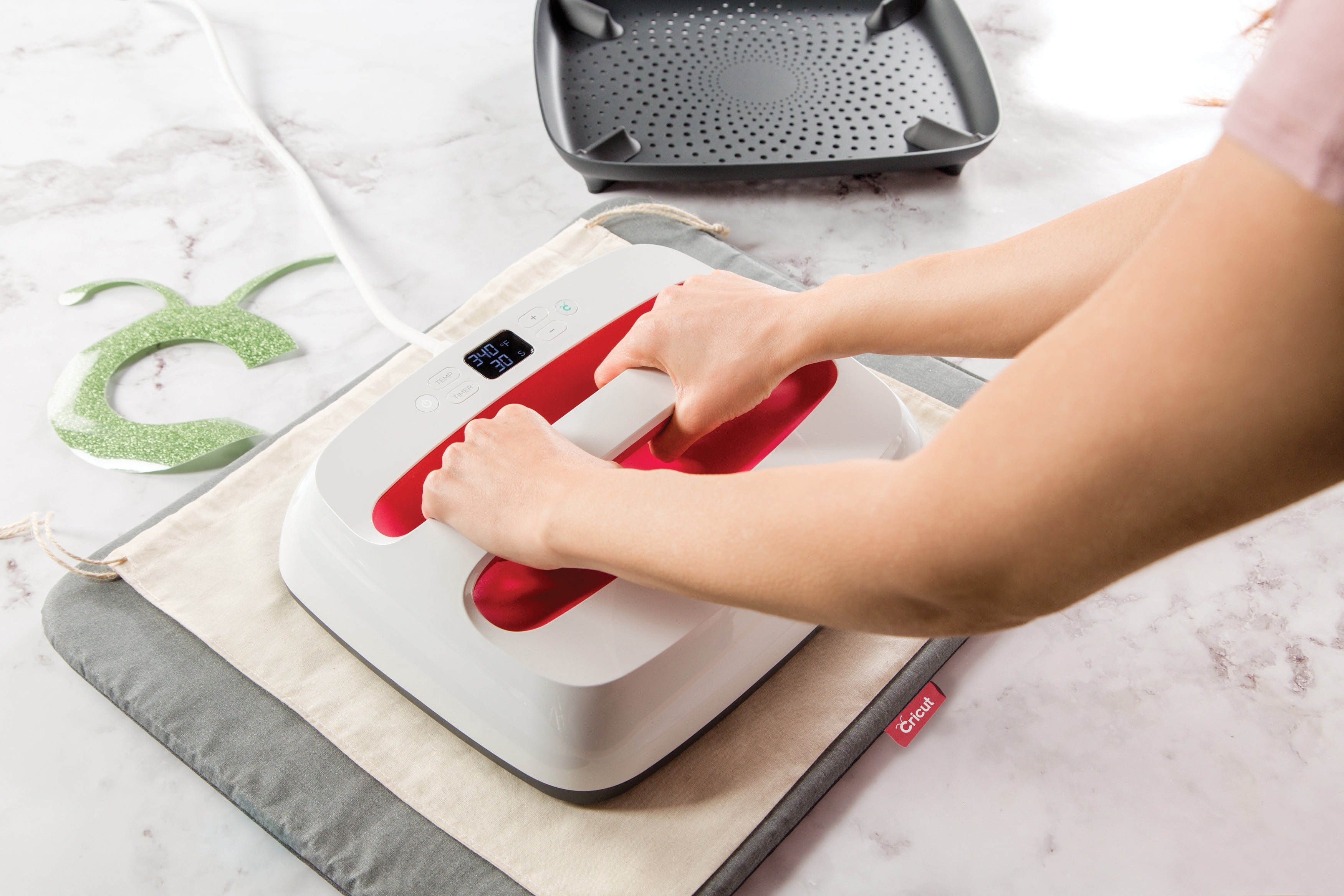 Cricut EasyPress 2 12"X10" - Raspberry
