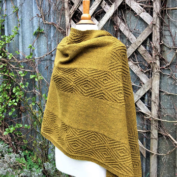 Nested Diamonds Wrap