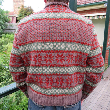 Catchword Pullover