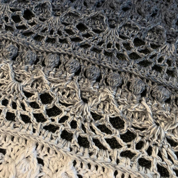 Triangular Scarf "Chalastre"