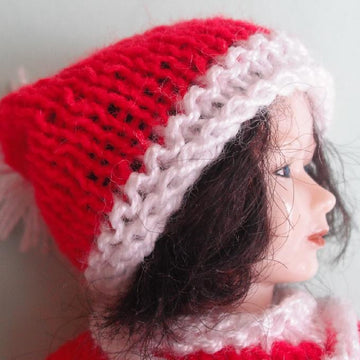 Easy to Knit Miniature Knitting Patterns Christmas Book
