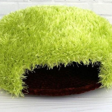 Reptile hide Hobbit hole pet bed