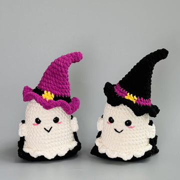 Ghost Witch Hats Sit on Swing Pumpkins crochet