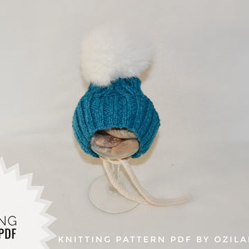 Hat with pompom for small dog