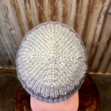 Coffee Shop Cap -- a loom knit pattern