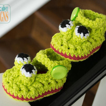 Crazy Eyes Frog Booties
